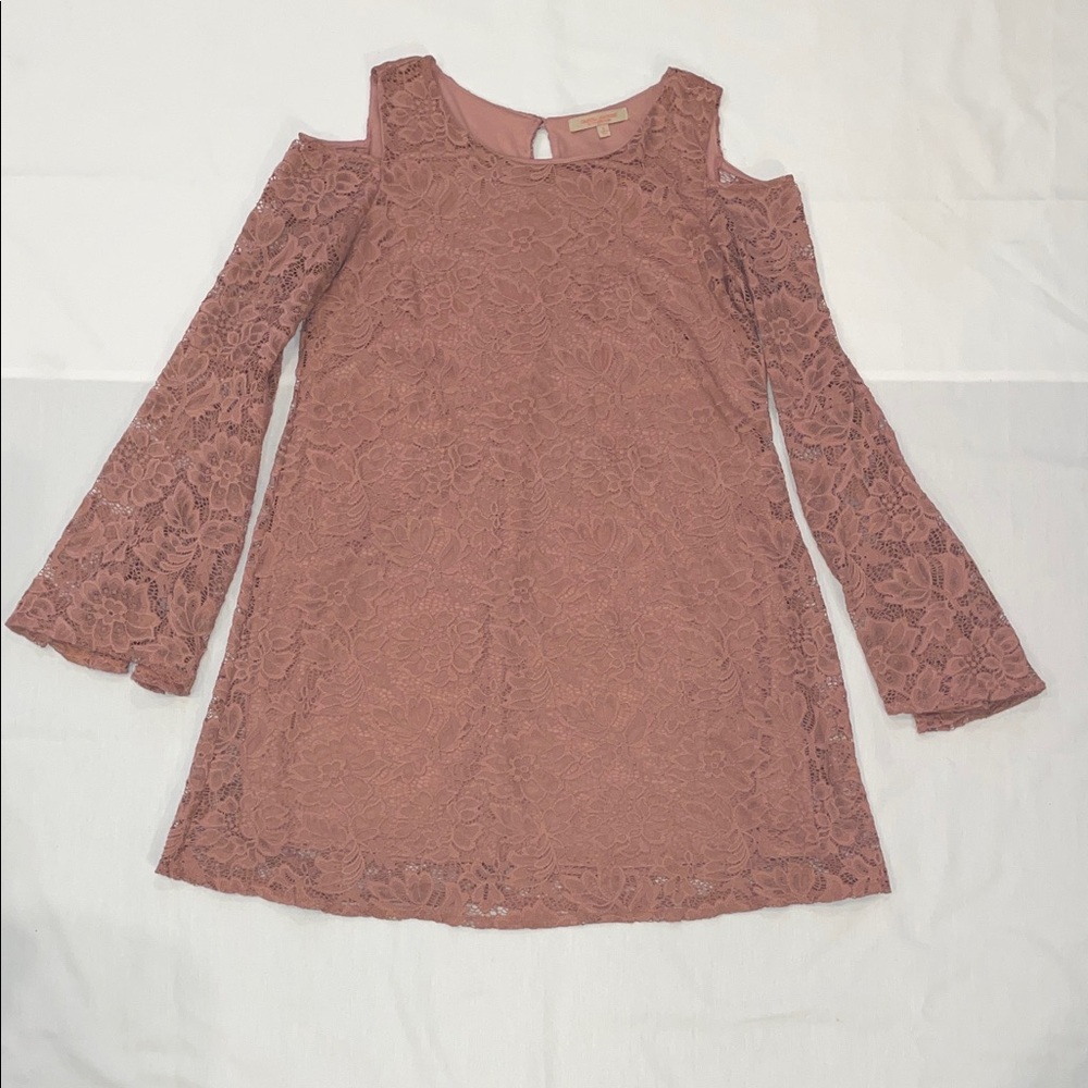 Green Envelope Blush Lace Women’s Cold-Shoulder Dress Size L